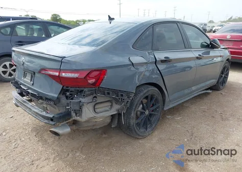 2024 Volkswagen Jetta Gli 40Th Anniversary Edition z USA, uszkodzony, nr VIN 3VW8T7BU9RM004557